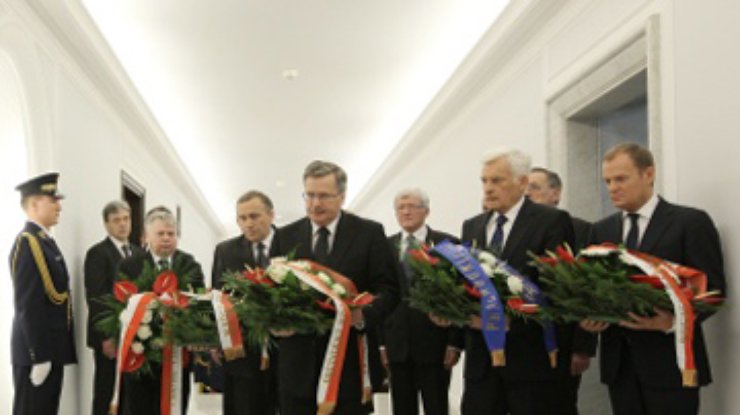 Качиньский отказался участвовать в официальном поминании жертв авикатастрофы
