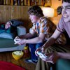 Видеоигры заставляют подростков чаще и больше есть в течение дня