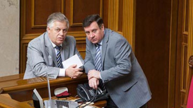 Через полмесяца КПУ может покинуть парламентское большинство