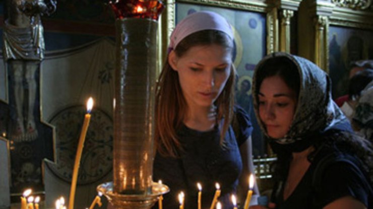 Сегодня православные и католики празднуют Троицу