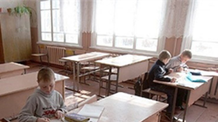 Донецкий суд остановил ликвидацию украинских школ
