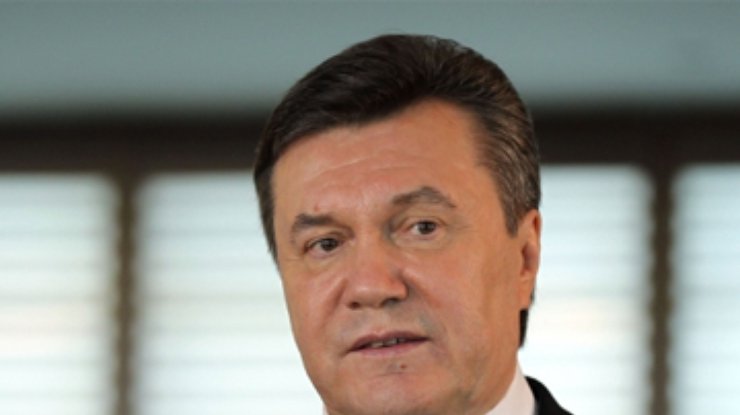 Янукович поздравил страну с годовщиной Декларации о суверенитете