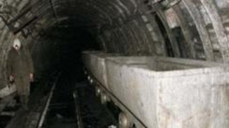 Горняков в Суходольске "убили" в погоне за тоннами угля - эксперт