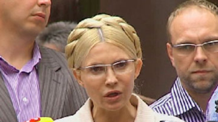 Тимошенко: Каждого моего адвоката пытаются запугать