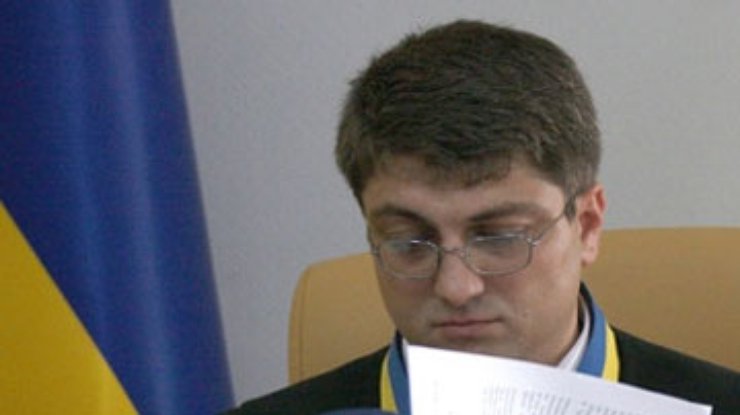 Киреев отказался от миллиона гривен и не снял с Тимошенко арест