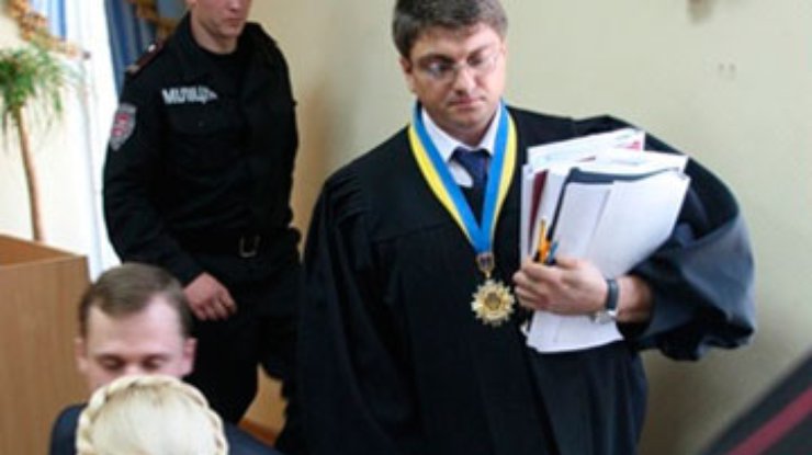 Киреев снова ушел думать о снятии ареста с Тимошенко