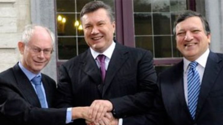 Баррозу пообещал Януковичу, что ЕС будет рядом с Украиной