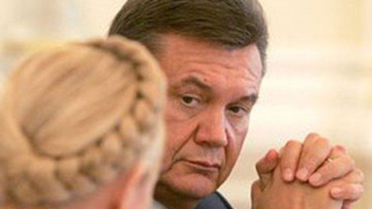 Януковичу советуют взять Тимошенко на поруки