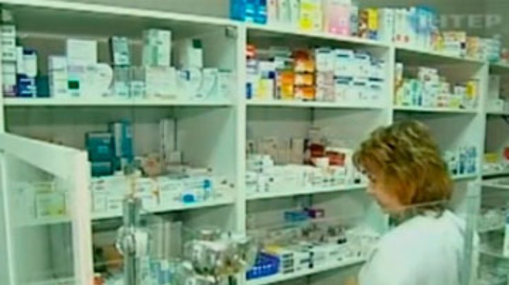 Самой большой проблемой медицины украинцы считают дорогие лекарства