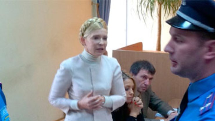 Депутатов не пустили к Тимошенко и Луценко