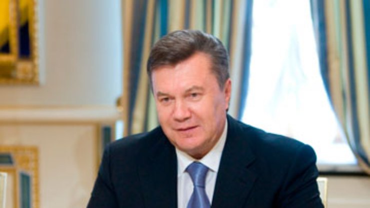 Янукович поздравил Бойко с днем рождения