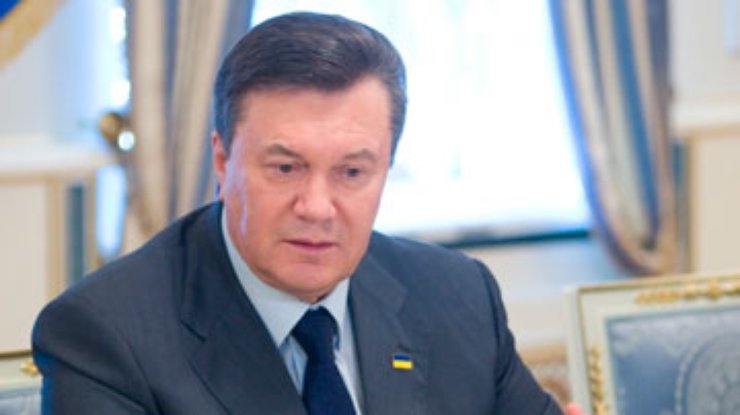 Януковича "абсолютно" не волнует Тимошенко