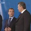 Янукович встретился с Медведевым в Донецке