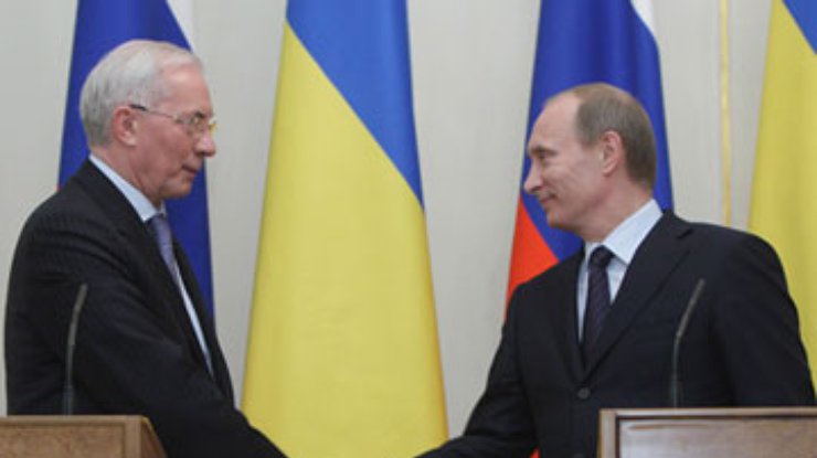 Путин и Азаров, возможно, проведут отдельную встречу в Петербурге