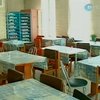 Почти 30 гимназистов младших классов отравились на Луганщине