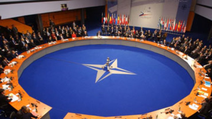 В НАТО утверждают, что Украина сама отказалась интегрироваться в альянс