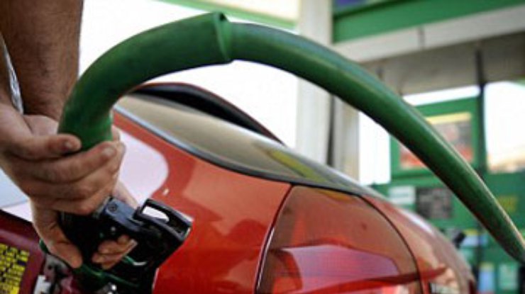 Отечественные НПЗ стоят - цены на бензин достигнут нового потолка?