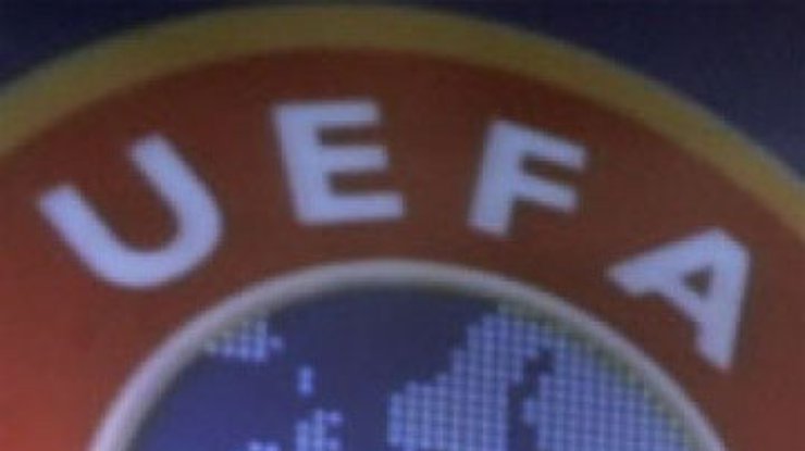 УЕФА предупреждала компанию, выпускавшую скандальные футболки