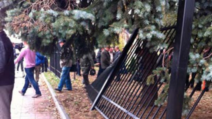 Милиция не исключает силового разгона чернобыльцев под Радой
