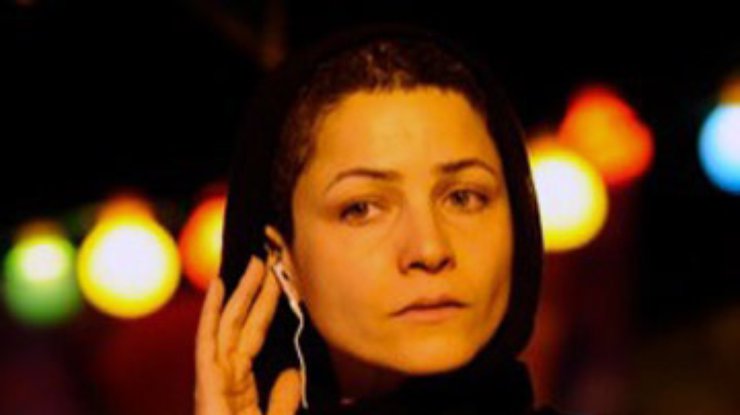 Иранскую актрису, приговоренную к тюрьме и ударам плетьми, выпустили на свободу