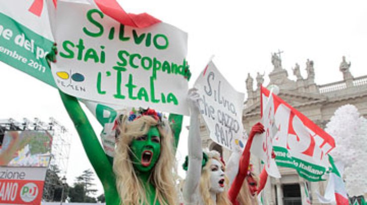 FEMEN протестовали в Риме против "Берлусковича"