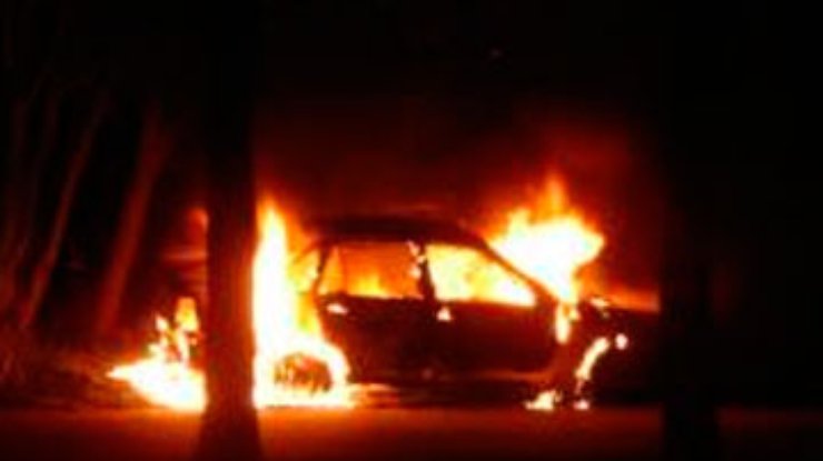 В Крыму сгорели две машины