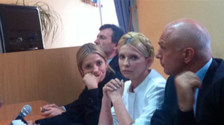 К Тимошенко не пускают никого, кроме следователей