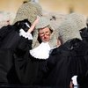Адвокатам в Верховном суде Великобритании разрешили снять парики