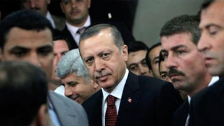 Премьер Турции сравнил Асада с Гитлером
