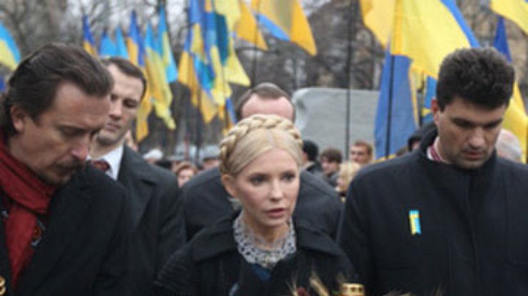 Голодомор напомнил Тимошенко, что тоталитарные режимы борятся со "всем украинским"