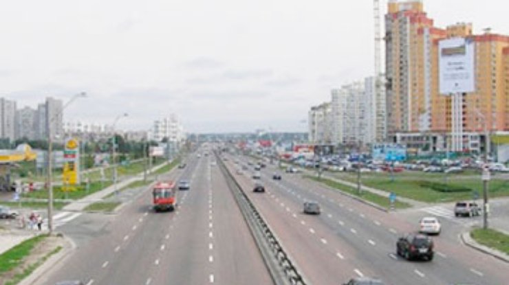 В столице ограничат движение транспорта на проспекте Бажана