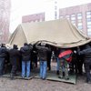 Донецкий суд ночью постановил немедленно прекратить акцию чернобыльцев