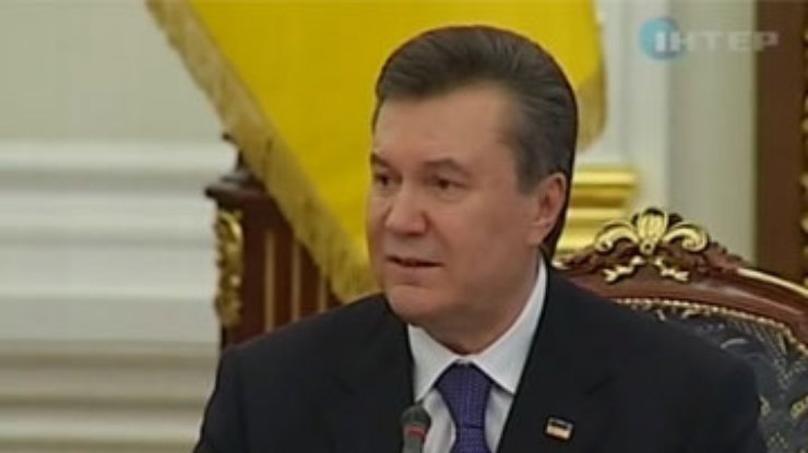 Президент призвал каждого украинца бороться со СПИДом