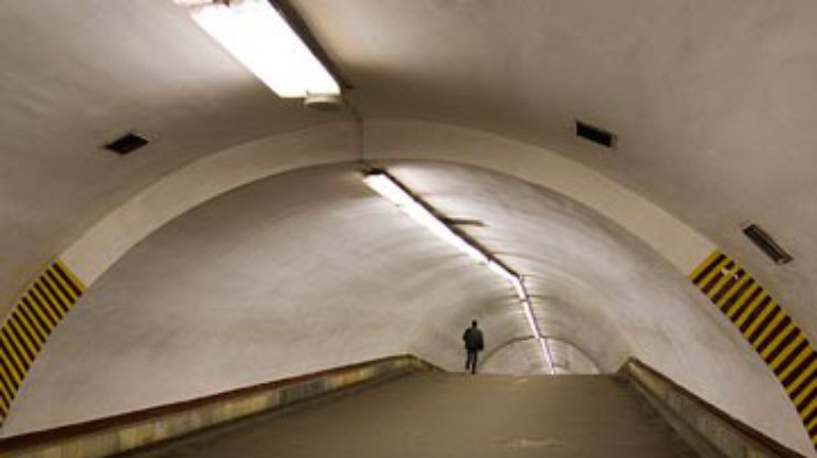 Псих напал на милиционера в киевском метро