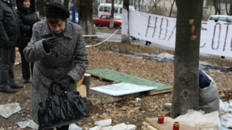 Похороны погибшего чернобыльца оплатили не политики, а протестующие