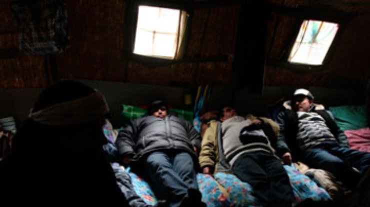 В Донецке снесли последнюю палатку протестующих чернобыльцев