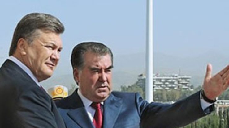 Янукович хочет СП с Таджикистаном