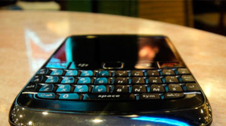 RIM выпустит смартфон BlackBerry 10 в конце 2012 года
