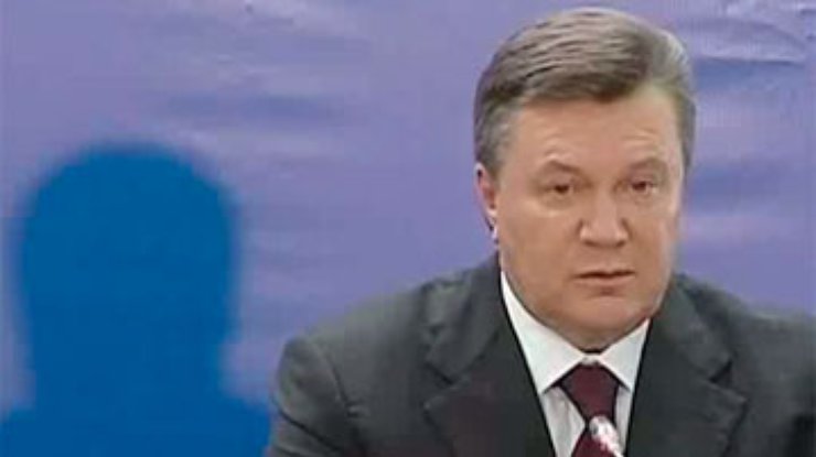 Янукович поговорит о цене на газ с руководством России завтра - Ефремов