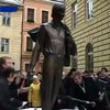 Во Львове открыли памятник Владимиру Ивасюку