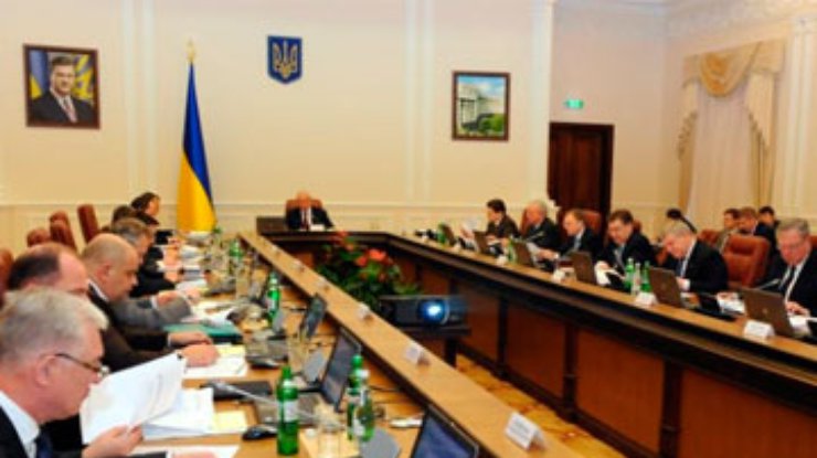 Янукович анонсировал кадровые изменения в Кабмине