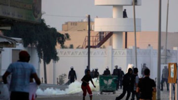 В Бахрейне разогнали газом антиправительственную демонстрацию