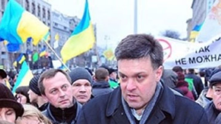 Тягныбок первым делом займется импичментом Януковича