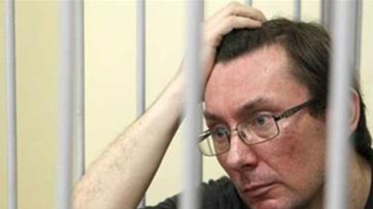 Луценко использует выступления в суде для обвинения ГПУ - "нунсовец"