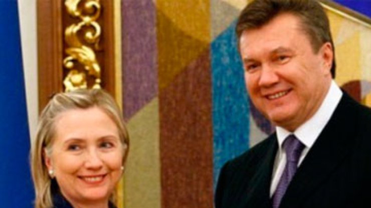 Янукович и Клинтон встретились в Мюнхене