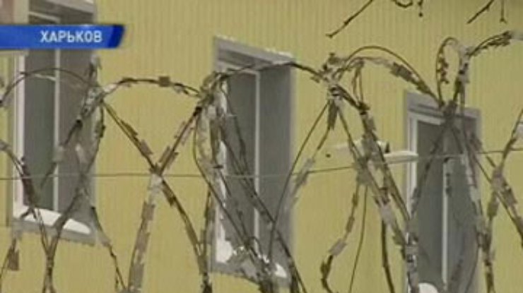Тимошенко лечат в полном объеме - тюремщики