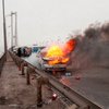 В Киеве на мосту сгорел автомобиль