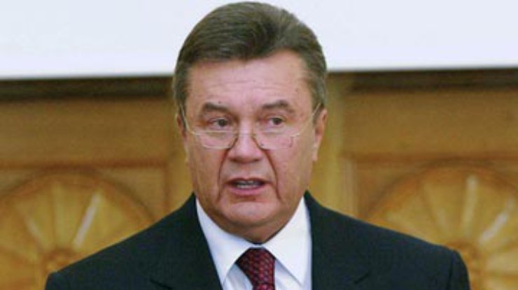 Янукович поручил МИД помочь украинцам, пострадавшим в аварии в Польше