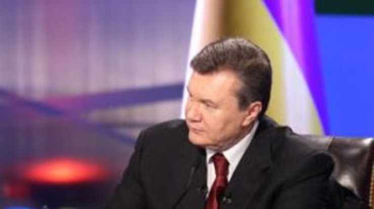 Януковича потянули за язык