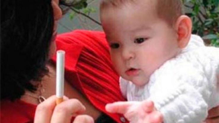 У мам-курильщиц дети чаще вырастают хулиганами, - исследование